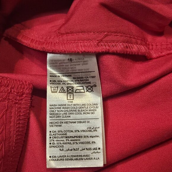 Old Navy High-Waisted Pixie Trouser Shorts, 5 inch sz16 - Picture 8 of 8